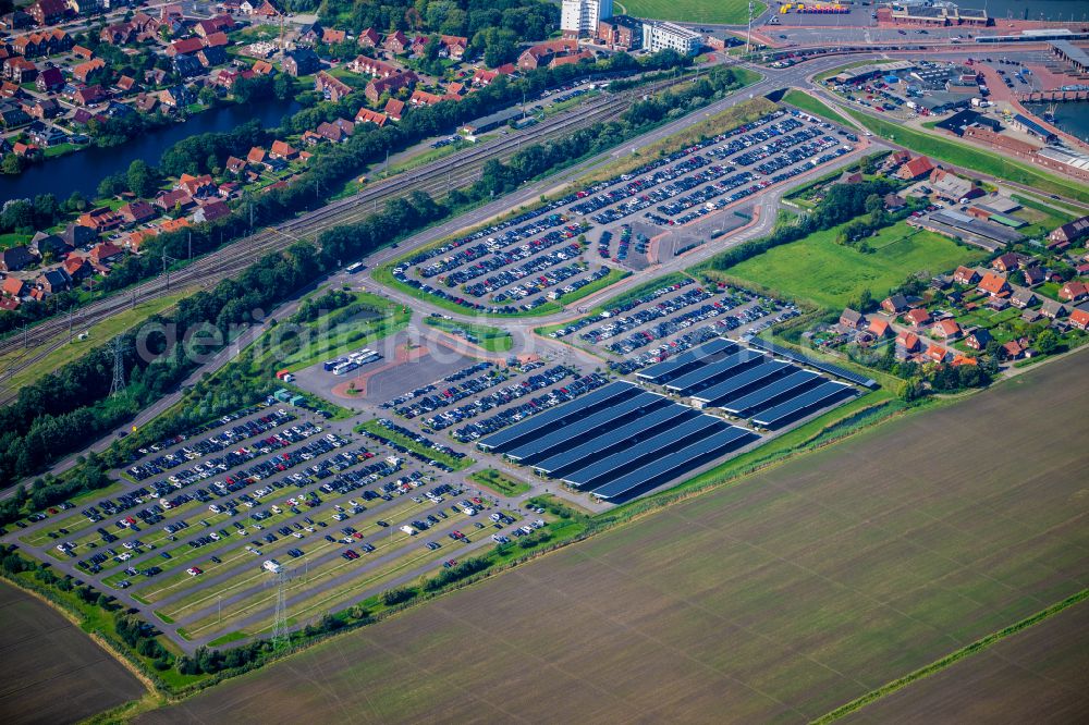 Aerial photograph Norden - Parking areas and open spaces P1 Norddeich Inselparker in Norden in the state Lower Saxony, Germany