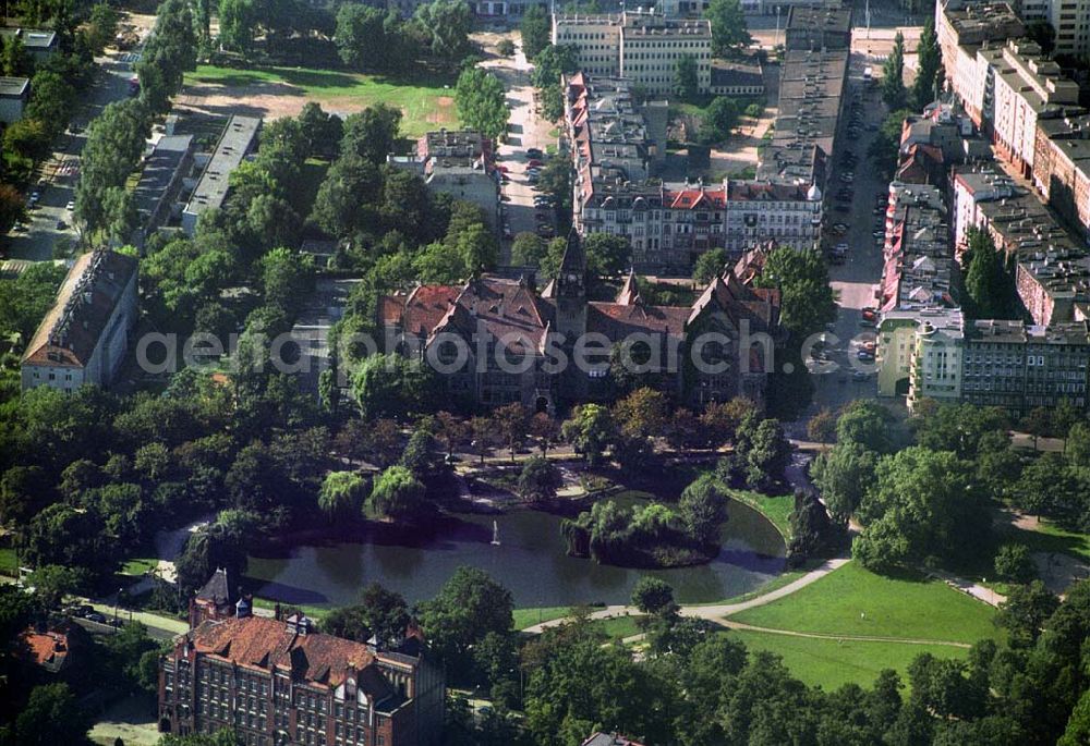 Wroclaw (Polen) from the bird's eye view: 31.08.2005 Wroclaw (Polen) Blick auf die Abteilung für Architektur der Polytechnischen Universität Wroclaw in der ul. Boles?awa Prusa. University of Technology, Wybrze?e Wyspia?skiego 27, 50-370 Wroc?aw, Poland, http://