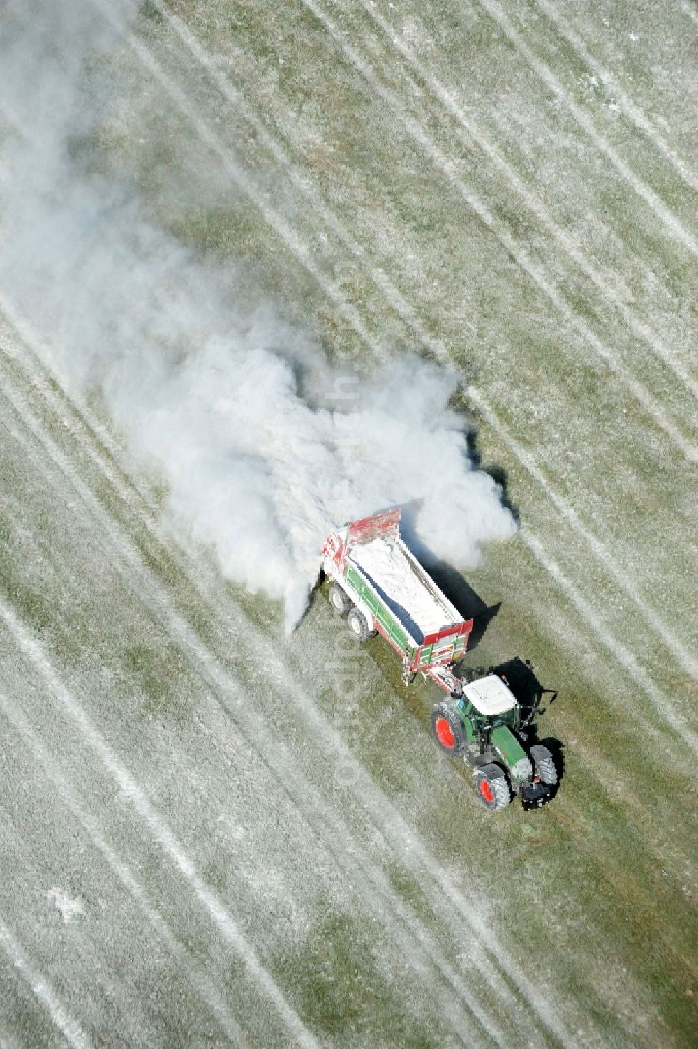 Angern OT Mahlwinkel from the bird's eye view: View of field Mahlwinkel in the state Saxony-Anhalt