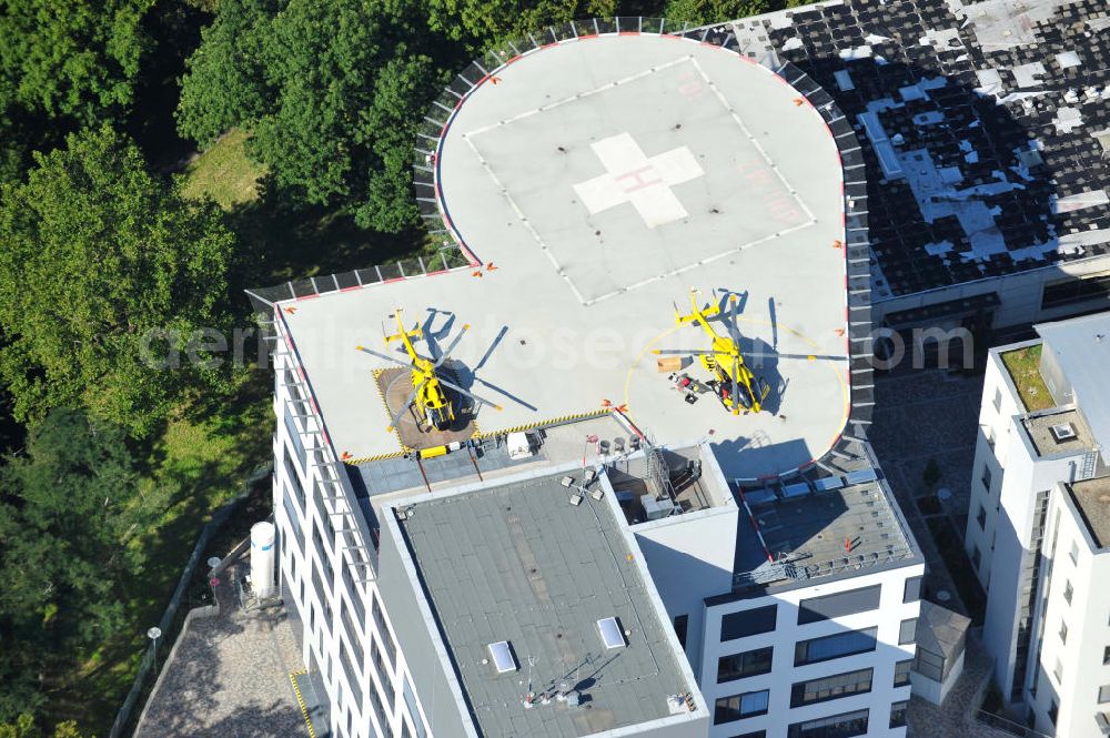 Aerial photograph Mainz - ADAC rescue helicopter on the heliport / helipad of the University Hospital Mainz