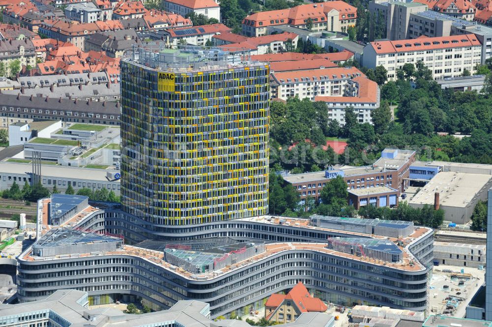 Aerial photograph München - Blick auf die neue ADAC Zentrale, ein Projekt des Berliner Architektenbüros Sauerbruch Hutton und der ZÜBLIN AG, an der Hansastraße in München. The new build of the ADAC Headquaters at the Hansastrasse in Munich.