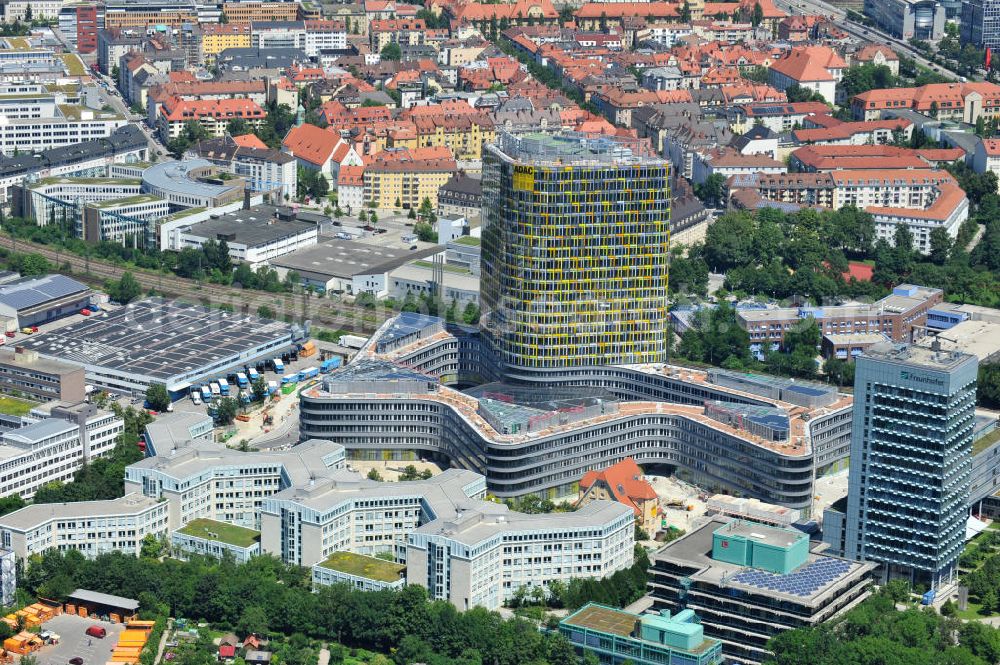 München from above - Blick auf die neue ADAC Zentrale, ein Projekt des Berliner Architektenbüros Sauerbruch Hutton und der ZÜBLIN AG, an der Hansastraße in München. The new build of the ADAC Headquaters at the Hansastrasse in Munich.