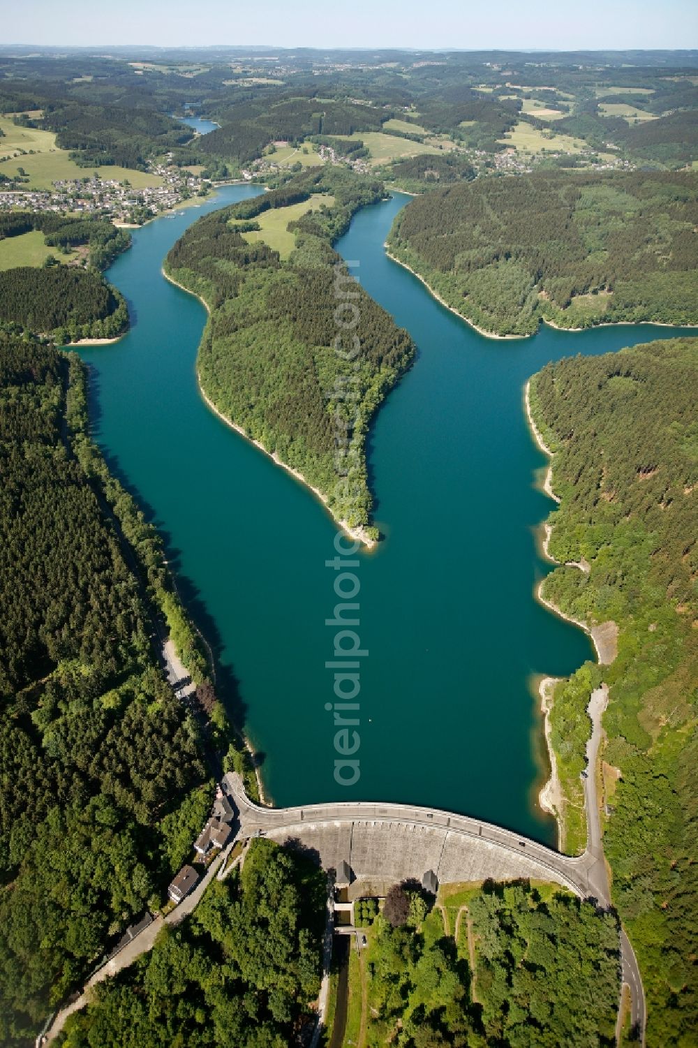 Aerial photograph Gummersbach - View of the Aggertalsperre in Gummersbach in the state of North Rhine-Westphalia