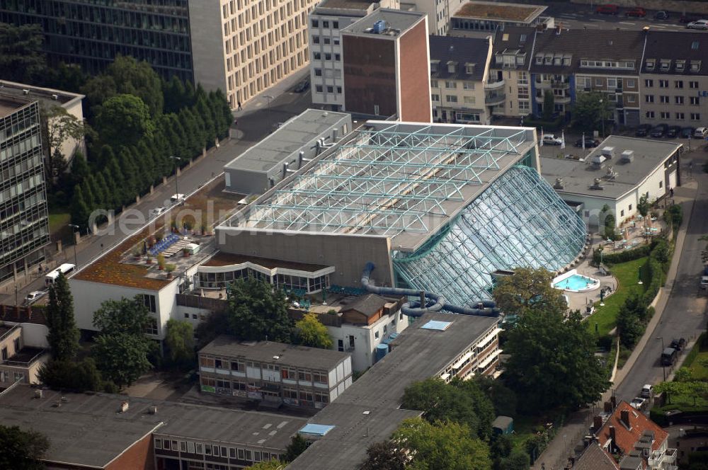 Aerial photograph Köln - Blick auf das Agrippabad in der Kämmergasse 1 im Stadtteil Altstadt-Süd in Köln. Das Agrippabad ist ein Schwimmbad der KölnBäder GmbH. Kontakt: Tel. +49(0)221 1782462,