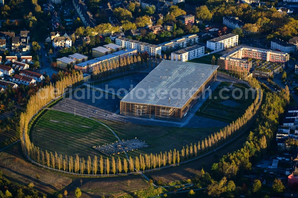 Aerial image Herne - Modern skirted with autumnal colored tree lines building of the Academy Mont Cenis in Herne in North Rhine-Westphalia