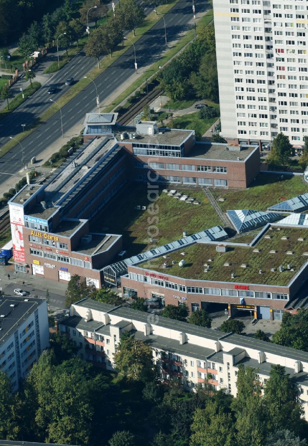 Berlin from the bird's eye view: Building of the shopping center Allee-Center Berlin of ECE GmbH on Landsberger Allee in the district Lichtenberg in Berlin, Germany