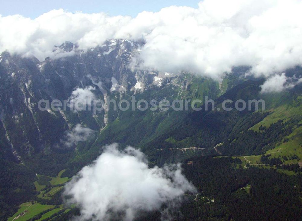 Aerial image Berchtesgaden - Blick auf das Alpenland um Berchtesgaden in der Nähe des zweithöchsten Bergs von Deutschland dem Watzmann