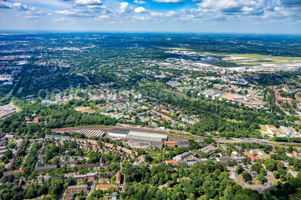 Hamburg from the bird's eye view: Alsterdorf Stadtteil in Hamburg, Deutschland