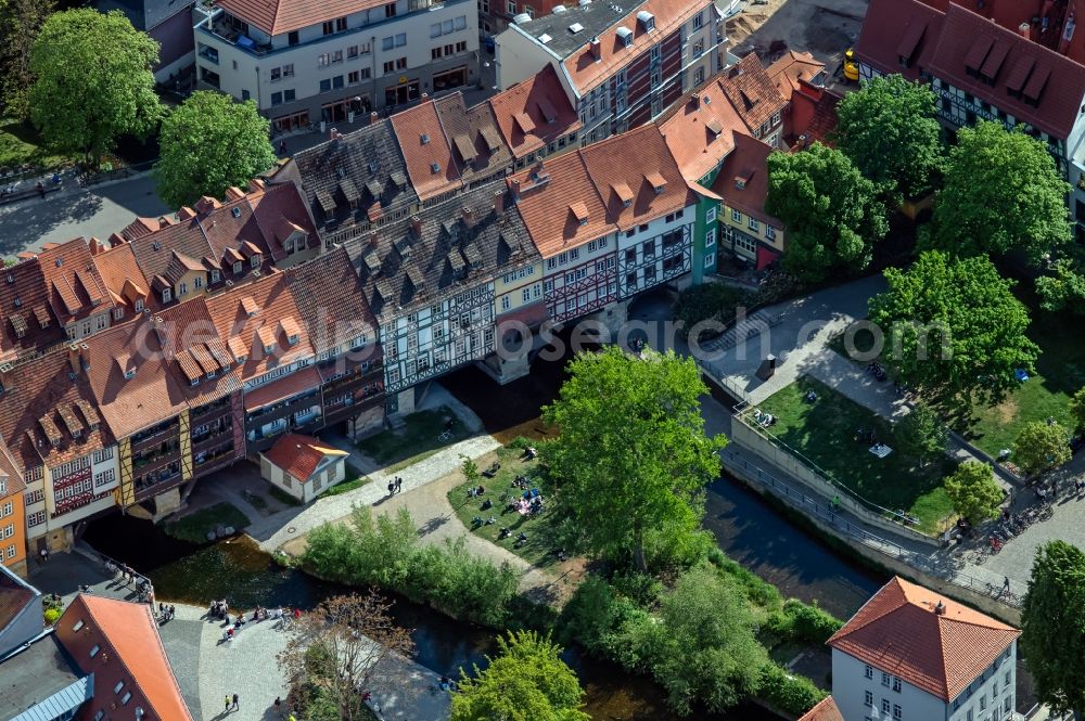 Aerial image Erfurt - Historic Old Bridge Kraemerbruecke Erfurt across Gera in the district Altstadt in Erfurt in the state Thuringia, Germany