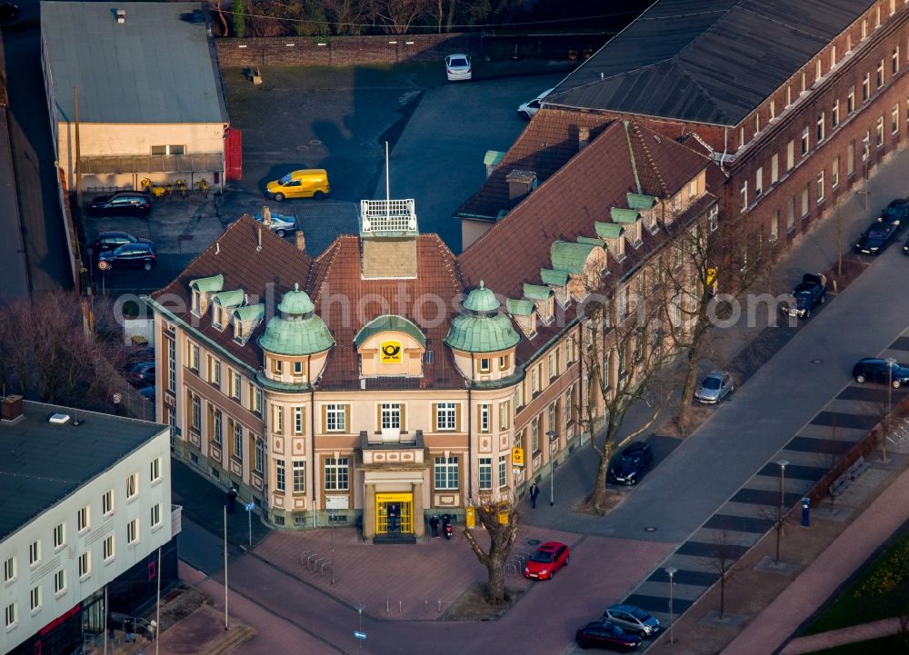 Herne from above - Historical old building of Deutsche Post in the Wanne-Eickel part of Herne in the state of North Rhine-Westphalia