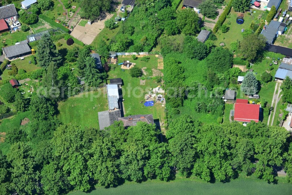 Werneuchen from the bird's eye view: Old Building - Residential House at Berliner Allee on the outskirts of Werneuchen in Brandenburg