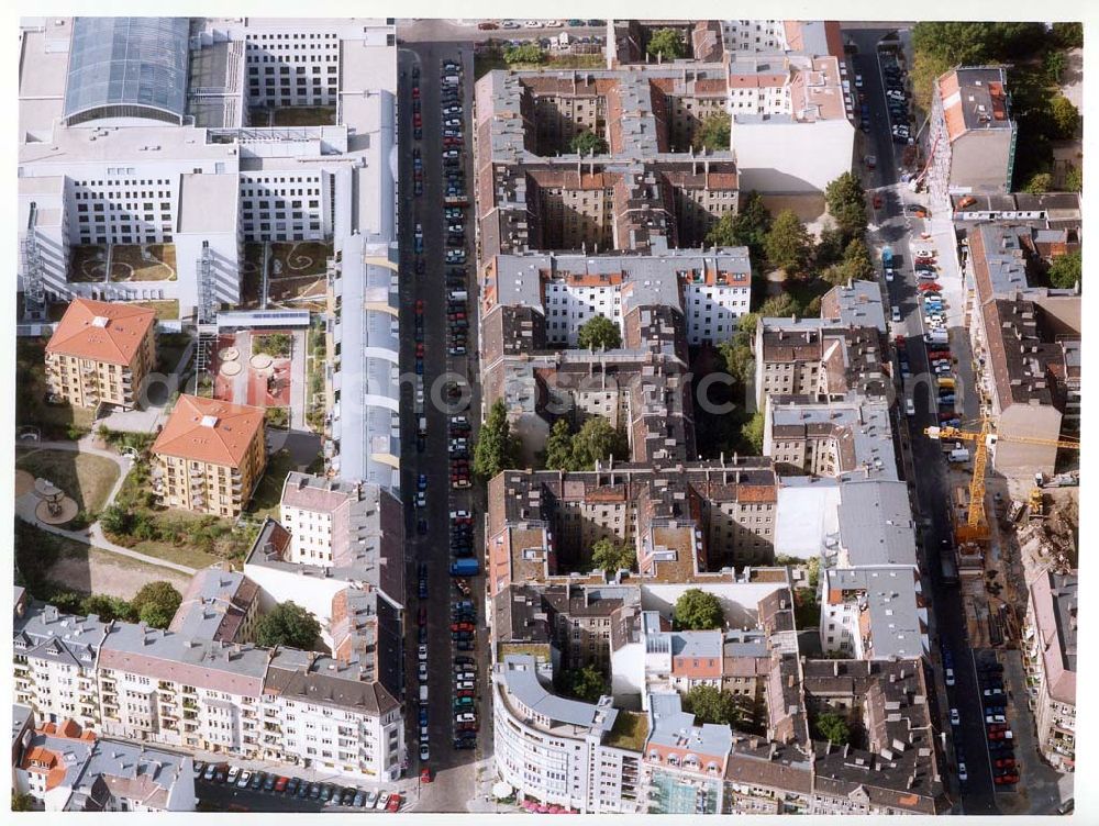 Aerial image Berlin - Friedrichshain - Altbauwohnhäuser Rigaer Straße 60 - 61 der Fa. IKV Wiesbaden in Berlin - Friedrichshain.