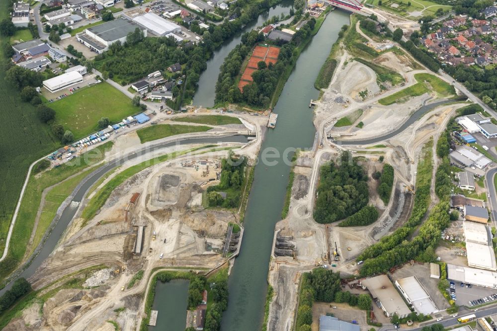 Aerial photograph Castrop-Rauxel - View at the Alte Fahrt at the Rhein-Herne canal in Castrop-Rauxel in the federal state of North Rhine-Westphalia