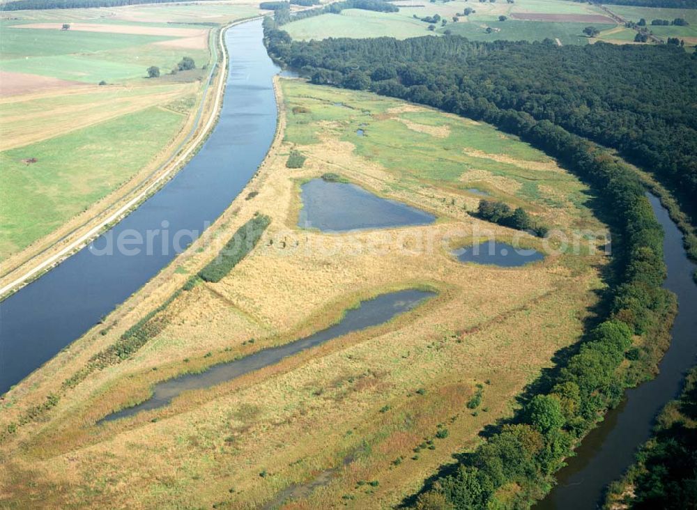 Aerial photograph Parchau - Blick auf den alten Elbe-Havel-Verlauf bei Parchau. Ein Ausbauprojekt des Wasserstraßenneubauamtes Magdeburg.