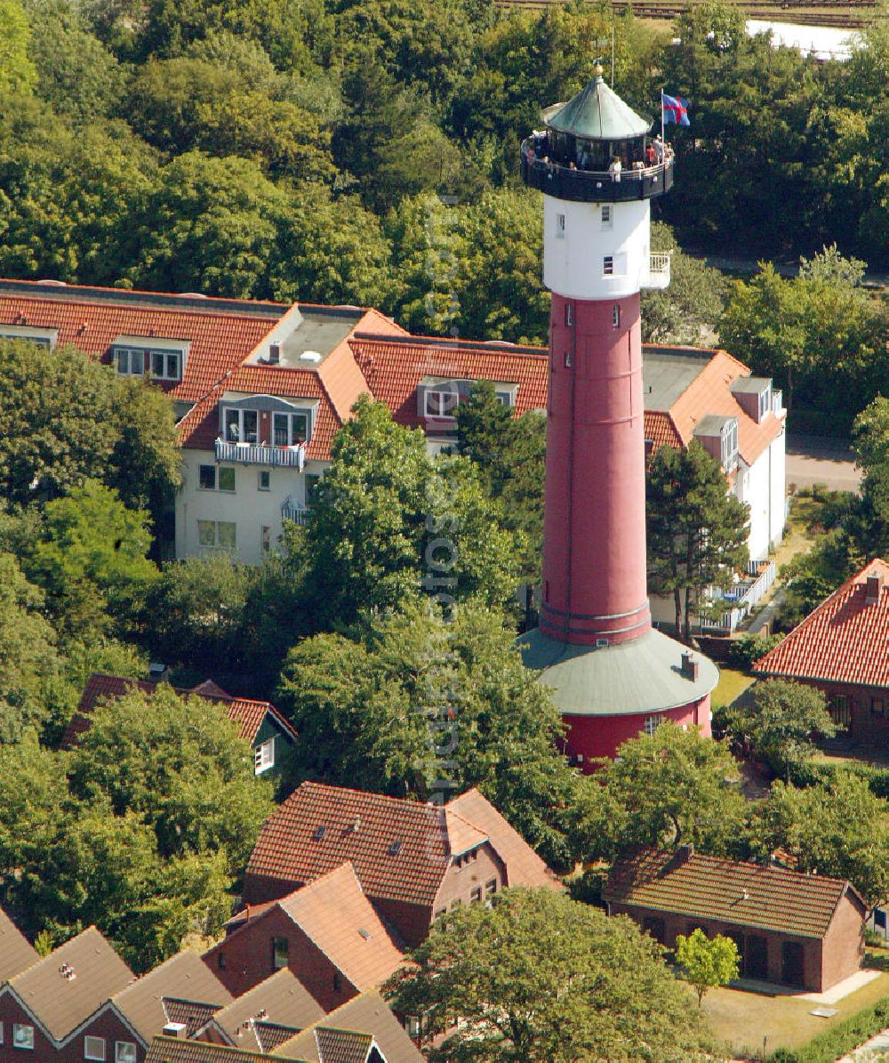 Wangerooge from above - Wangerooge 27. 07. 2006 Blick auf den alten Leuchtturm im Ortszentrum von Wangerooge. Die Insel Wangerooge gehört zu den Ostfriesische Inseln im Niedersächischen Wattenmeer. Der Turm dient mittlerwweile als Aussichtspunkt und Museum. View to the old lighthouse in the town center of Wangerooge.The island Wangerooge is part of the East Frisian Islands in the wadden sea. The tower is now used as an viewpoint and museum.