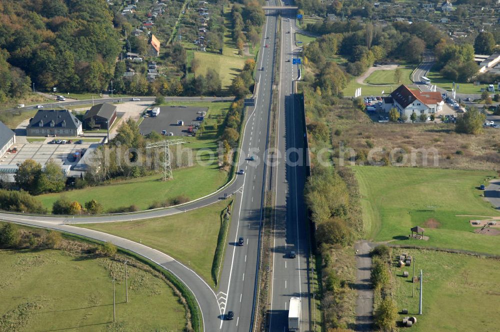 Aerial photograph Eisenach - Blick auf den bisherigen Verlauf der Autobahn / A 4 bei Eisenach über die Hörselberge. Dieser Trassen-Abschnitt soll nach der Inbetriebnahme der neu gebauten A4-Umfahrung ab Januar nächsten Jahres zurück gebaut und teilweise renaturiert werden. Durchgeführt werden die im Zuge dieses Projektes notwendigen Arbeiten unter an derem von den Mitarbeitern der Niederlassung Weimar der EUROVIA Verkehrsbau Union sowie der Niederlassungen Abbruch und Erdbau, Betonstraßenbau, Ingenieurbau und TECO Schallschutz der EUROVIA Beton sowie der DEGES.