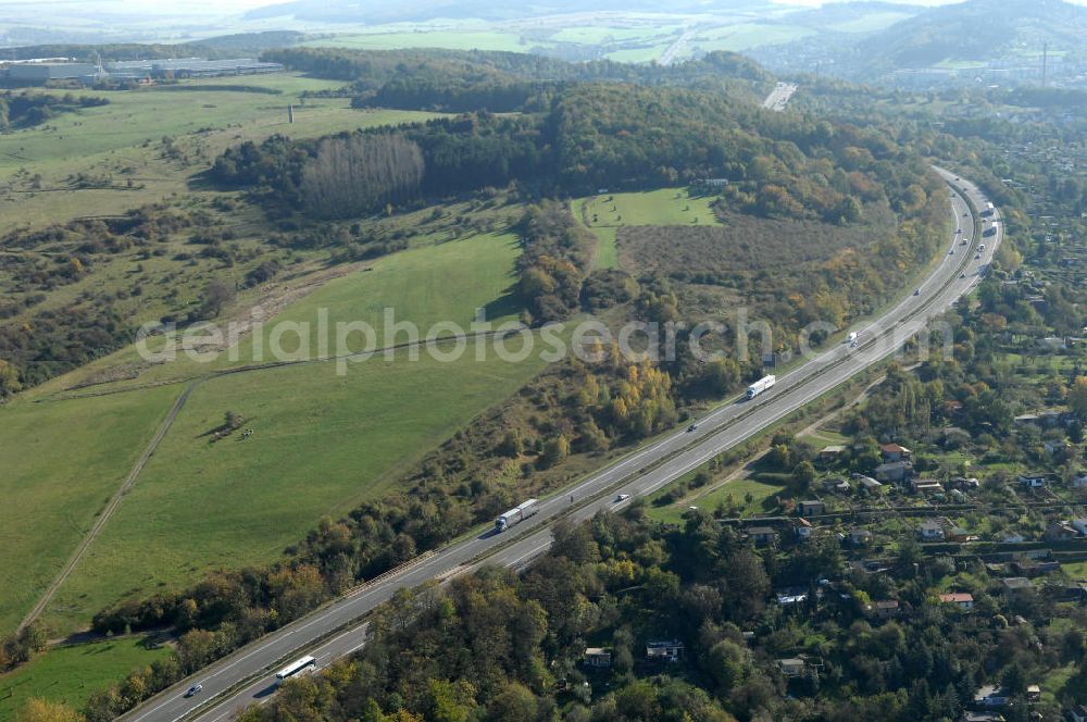 Eisenach from above - Blick auf den bisherigen Verlauf der Autobahn / A 4 bei Eisenach über die Hörselberge. Dieser Trassen-Abschnitt soll nach der Inbetriebnahme der neu gebauten A4-Umfahrung ab Januar nächsten Jahres zurück gebaut und teilweise renaturiert werden. Durchgeführt werden die im Zuge dieses Projektes notwendigen Arbeiten unter an derem von den Mitarbeitern der Niederlassung Weimar der EUROVIA Verkehrsbau Union sowie der Niederlassungen Abbruch und Erdbau, Betonstraßenbau, Ingenieurbau und TECO Schallschutz der EUROVIA Beton sowie der DEGES.