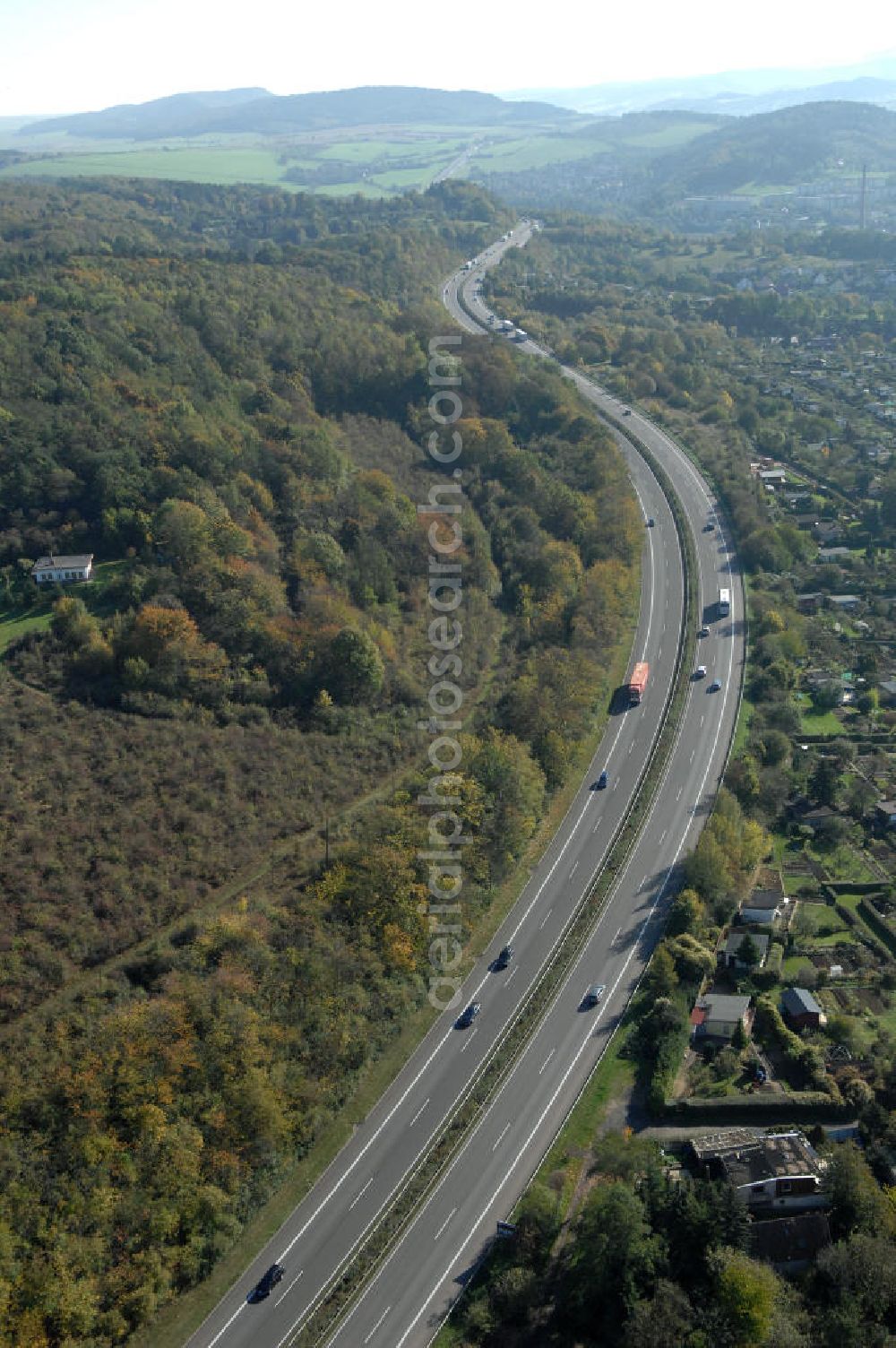 Aerial photograph Eisenach - Blick auf den bisherigen Verlauf der Autobahn / A 4 bei Eisenach über die Hörselberge. Dieser Trassen-Abschnitt soll nach der Inbetriebnahme der neu gebauten A4-Umfahrung ab Januar nächsten Jahres zurück gebaut und teilweise renaturiert werden. Durchgeführt werden die im Zuge dieses Projektes notwendigen Arbeiten unter an derem von den Mitarbeitern der Niederlassung Weimar der EUROVIA Verkehrsbau Union sowie der Niederlassungen Abbruch und Erdbau, Betonstraßenbau, Ingenieurbau und TECO Schallschutz der EUROVIA Beton sowie der DEGES.