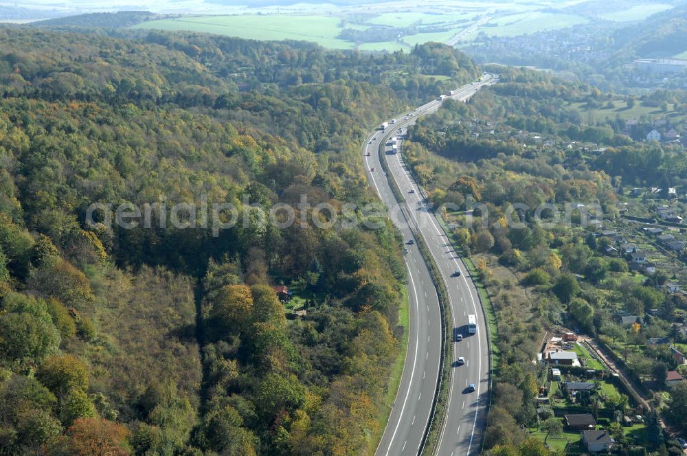 Aerial image Eisenach - Blick auf den bisherigen Verlauf der Autobahn / A 4 bei Eisenach über die Hörselberge. Dieser Trassen-Abschnitt soll nach der Inbetriebnahme der neu gebauten A4-Umfahrung ab Januar nächsten Jahres zurück gebaut und teilweise renaturiert werden. Durchgeführt werden die im Zuge dieses Projektes notwendigen Arbeiten unter an derem von den Mitarbeitern der Niederlassung Weimar der EUROVIA Verkehrsbau Union sowie der Niederlassungen Abbruch und Erdbau, Betonstraßenbau, Ingenieurbau und TECO Schallschutz der EUROVIA Beton sowie der DEGES.