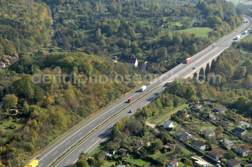 Eisenach from above - Blick auf den bisherigen Verlauf der Autobahn / A 4 bei Eisenach über die Hörselberge. Dieser Trassen-Abschnitt soll nach der Inbetriebnahme der neu gebauten A4-Umfahrung ab Januar nächsten Jahres zurück gebaut und teilweise renaturiert werden. Durchgeführt werden die im Zuge dieses Projektes notwendigen Arbeiten unter an derem von den Mitarbeitern der Niederlassung Weimar der EUROVIA Verkehrsbau Union sowie der Niederlassungen Abbruch und Erdbau, Betonstraßenbau, Ingenieurbau und TECO Schallschutz der EUROVIA Beton sowie der DEGES.