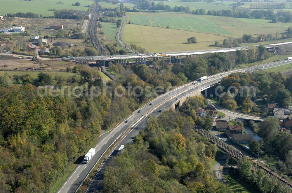 Eisenach from the bird's eye view: Blick auf den bisherigen Verlauf der Autobahn / A 4 bei Eisenach über die Hörselberge. Dieser Trassen-Abschnitt soll nach der Inbetriebnahme der neu gebauten A4-Umfahrung ab Januar nächsten Jahres zurück gebaut und teilweise renaturiert werden. Durchgeführt werden die im Zuge dieses Projektes notwendigen Arbeiten unter an derem von den Mitarbeitern der Niederlassung Weimar der EUROVIA Verkehrsbau Union sowie der Niederlassungen Abbruch und Erdbau, Betonstraßenbau, Ingenieurbau und TECO Schallschutz der EUROVIA Beton sowie der DEGES.