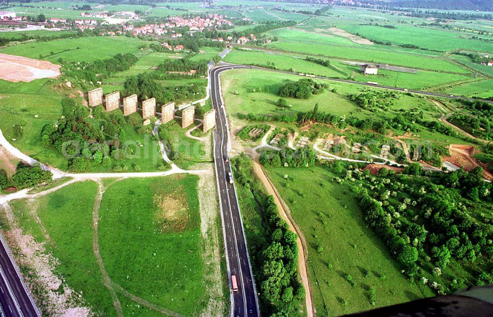 Fulda / Hessen from the bird's eye view: altes Eisenbahnviadukt bei Fulda / Hessen.