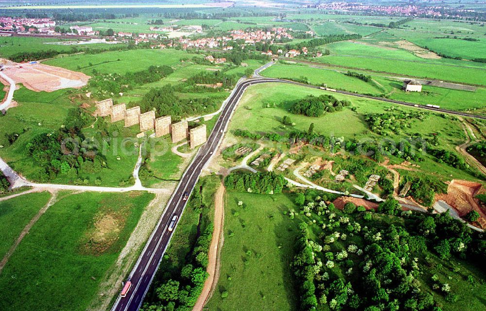 Fulda / Hessen from the bird's eye view: altes Eisenbahnviadukt bei Fulda / Hessen.