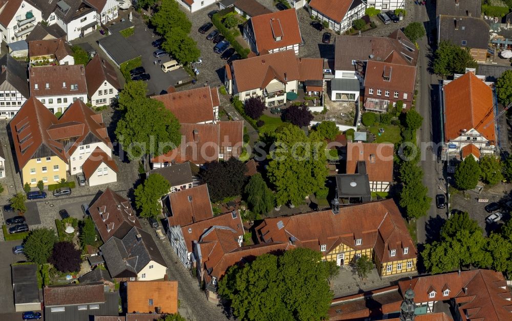 Aerial photograph Rietberg - The old Progymnasium in the Emsstrasse in Rietberg in the state North Rhine-Westphalia. The building is a half-timbered house