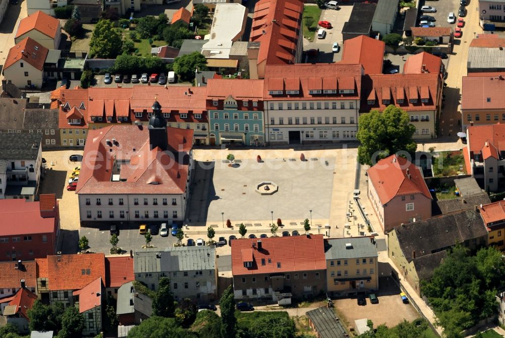 Aerial image Bad Frankenhausen/Kyffhäuser - The old town hall of Bad Frankenhausen in Thuringia is on the market of the city. The neoclassical building was built in the 19th century