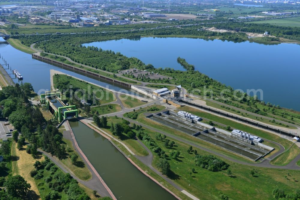 Magdeburg from the bird's eye view: Old disused Boat lift and locks plants on the banks of the waterway of the Abstiegskanal Rothensee in Magdeburg in the state Saxony-Anhalt