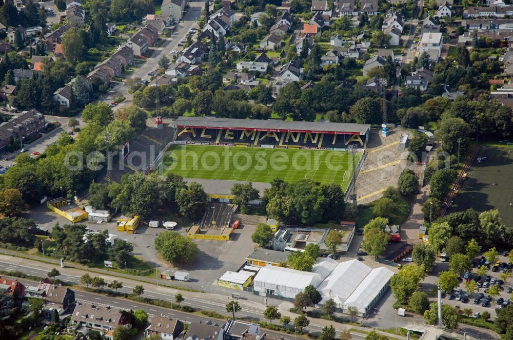 Aerial image Aachen - Das Stadion Tivoli in Aachen. Das Fußballstadion bietet Platz für 21.300 Zuschauer und war bis 2009 Heimspielstätte des Fußballklubs Alemannia Aachen. 2011 wird es vermutlich abgerissen und das Grundstück ausgeschrieben. The stadium Tivoli, the former home ground of the football club Alemannia Aachen.