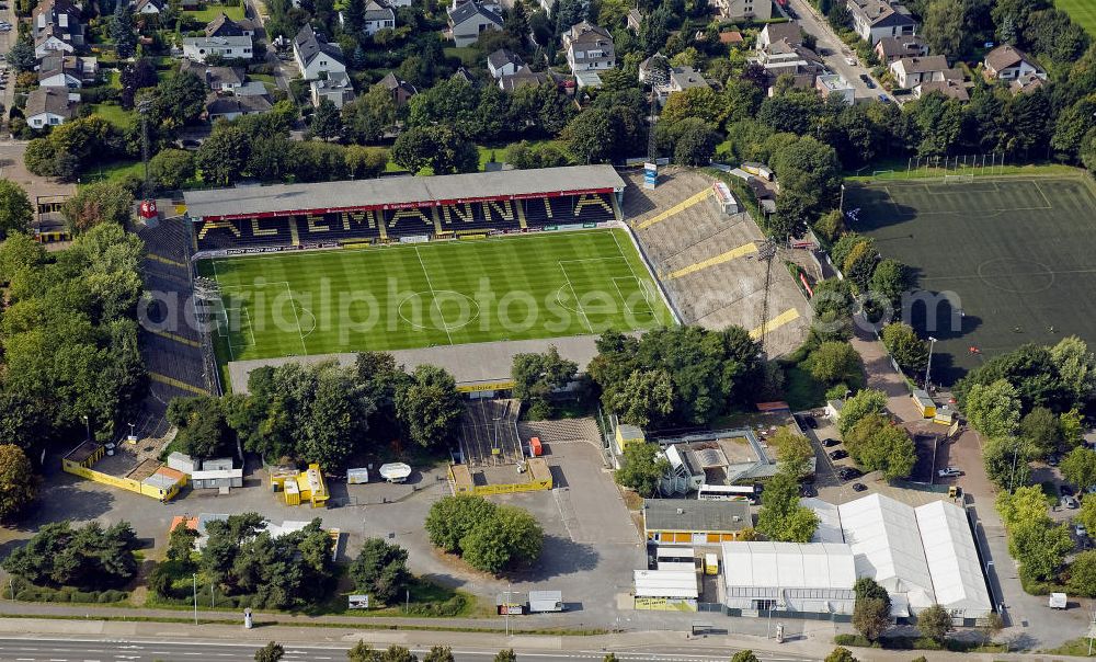 Aerial photograph Aachen - Das Stadion Tivoli in Aachen. Das Fußballstadion bietet Platz für 21.300 Zuschauer und war bis 2009 Heimspielstätte des Fußballklubs Alemannia Aachen. 2011 wird es vermutlich abgerissen und das Grundstück ausgeschrieben. The stadium Tivoli, the former home ground of the football club Alemannia Aachen.