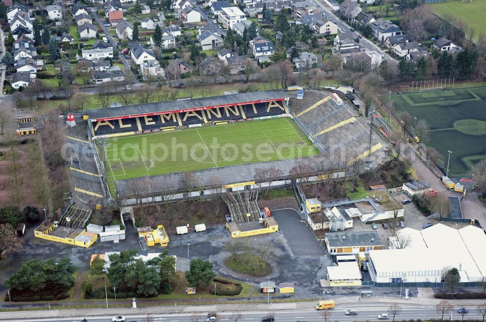 Aachen from above - Das Stadion Tivoli in Aachen. Das Fußballstadion bietet Platz für 21.300 Zuschauer und war bis 2009 Heimspielstätte des Fußballklubs Alemannia Aachen. 2011 wird es vermutlich abgerissen und das Grundstück ausgeschrieben. The stadium Tivoli, the former home ground of the football club Alemannia Aachen.