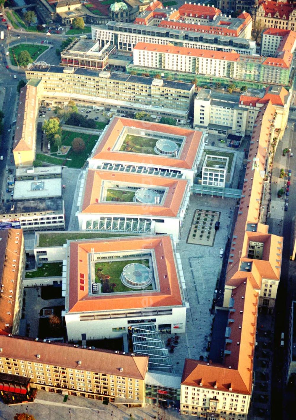 Dresden from above - Altmarkt-Galerie der ECE in der Dresdner Innenstadt.