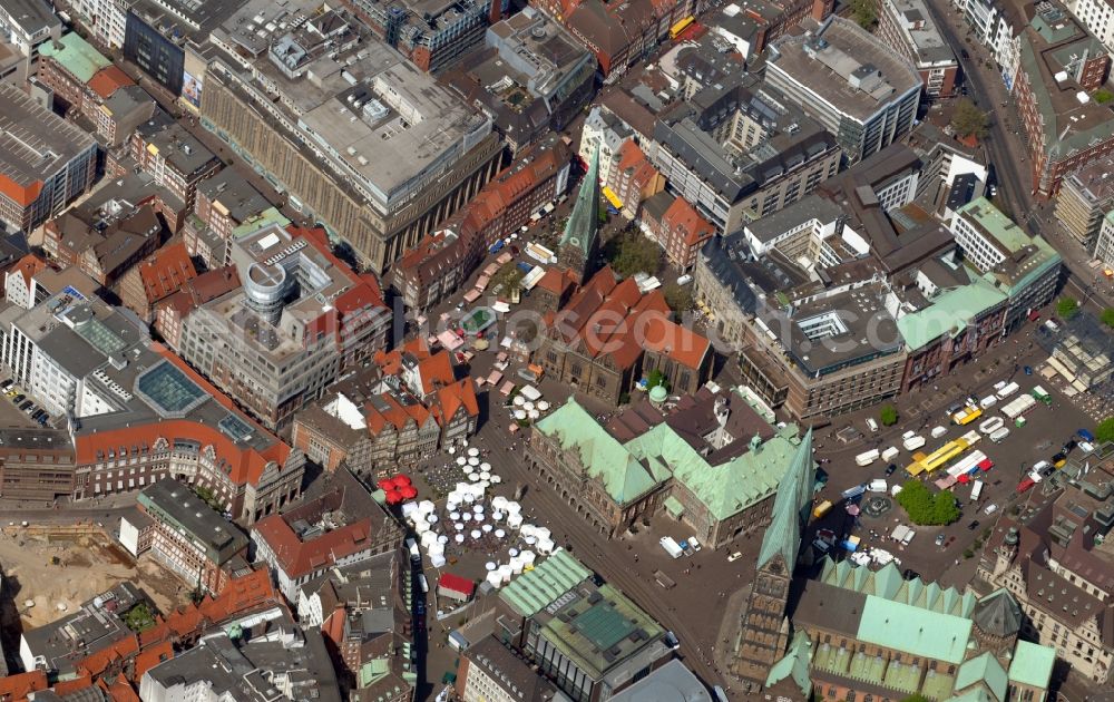 Aerial image Bremen - View of the historical centre in Bremen in the homonymous state