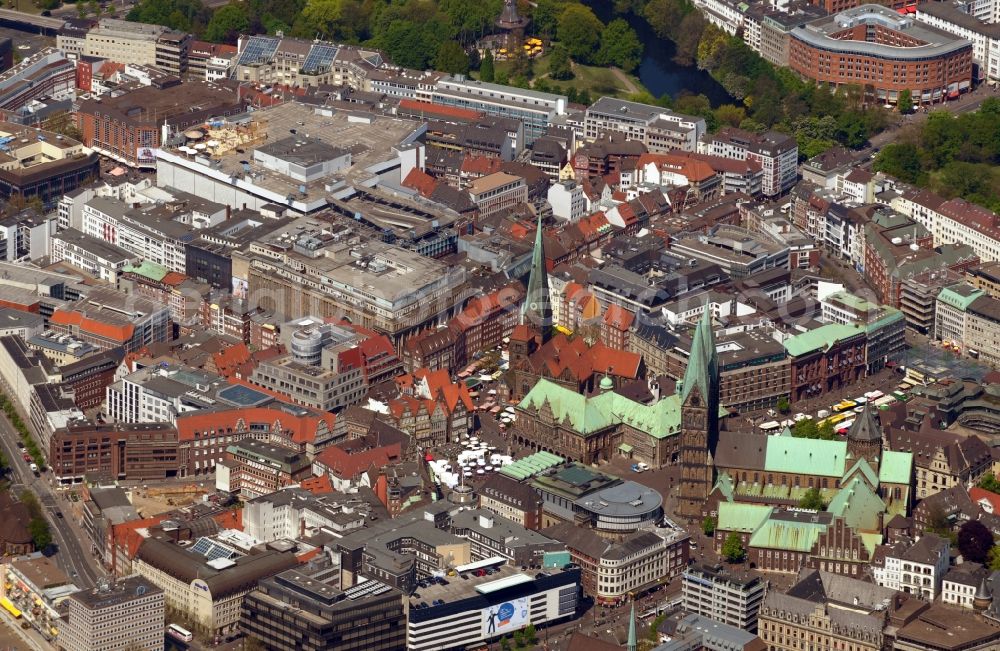 Aerial photograph Bremen - View of the historical centre in Bremen in the homonymous state