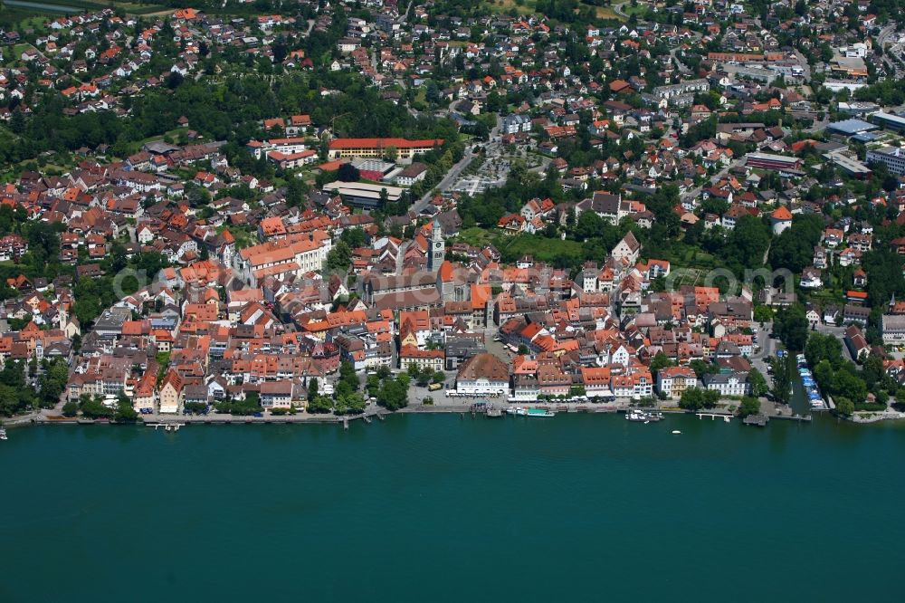 Aerial photograph Überlingen - Old town and port with the cathedral of St. Nicholas at Ueberlingen in Baden-Wuerttemberg