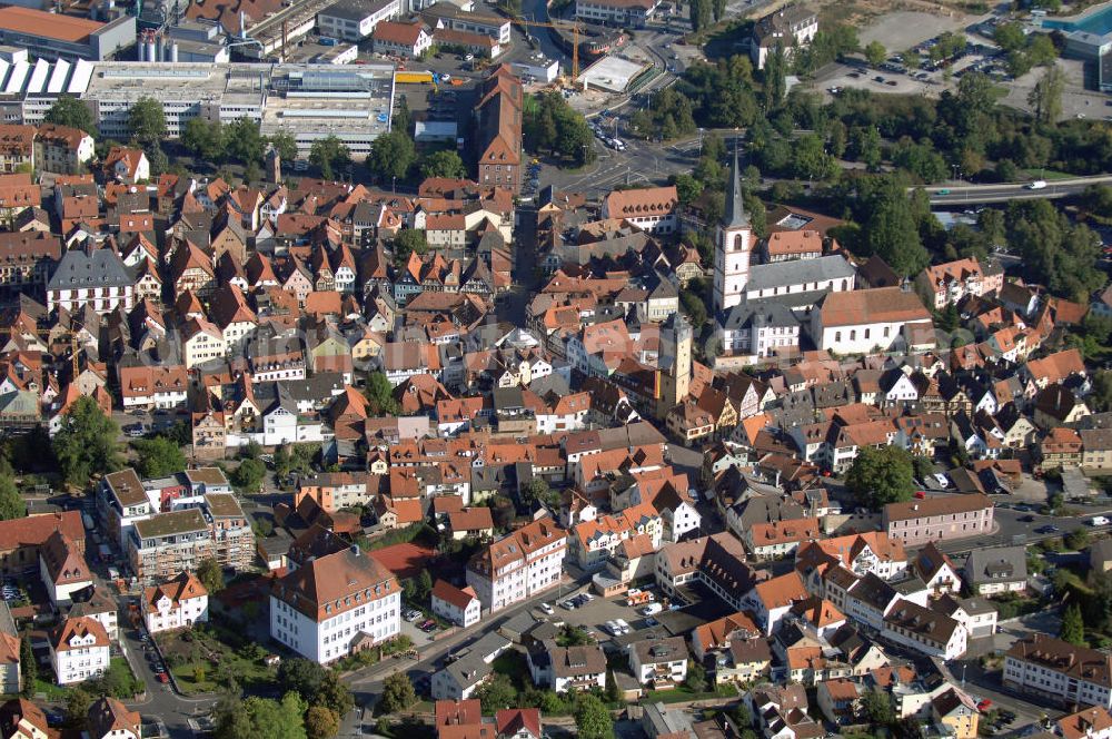 Lohr am Main from the bird's eye view: Blick auf die Altstadt mit Kirche St. Michael und Bayersturm in Lohr am Main. Die Kirche stammt aus dem 12. Jahrhundert und ist eines der Sehenswürdigkeiten in Lohr am Main. Eine weitere ist der Bayersturm, der im 14. Jahrhundert errichtet wurden. Er ist der letzte einzig noch erhaltene Turm der einstigen Stadtbefestigung. Kontakt Touristinfo: MSP-Info, Jahnstraße 9, 97816 Lohr am Main, Tel. +49(0)9352 50099 8, Fax +49(0)9352 50099 9