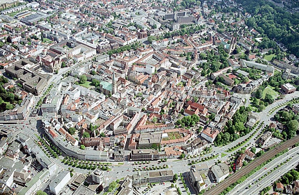 Bielefeld / NRW from above - Altstadt und Markt von Bielefeld. Datum: 26.05.03