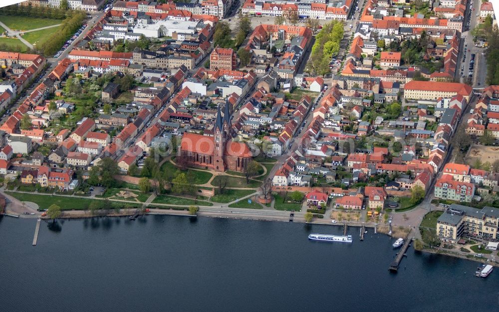 Aerial photograph Neuruppin - Old Town on the banks of Lake Ruppin in Neuruppin in Brandenburg