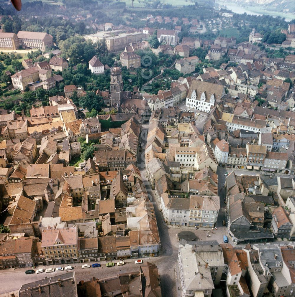 Aerial image Meißen - Stadtansicht der Altstadt mit Marktplatz und Frauenkirche. Townscape of the Meissen Old town, with the Market square and the Church of Our Lady.