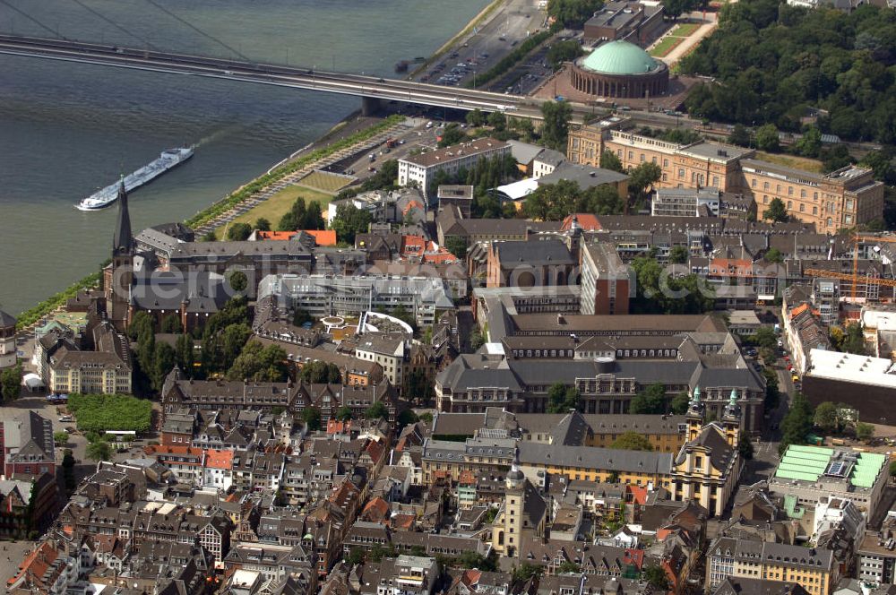 Aerial image Düsseldorf - Blick auf die Altstadt, Tonhalle und Oberkasseler Brücke von Düsseldorf. Die Tonhalle ist ein Konzerthaus am Rheinufer. Es entstand 1925/ 26 als Mehrzweckhalle unter dem Namen Rheinhalle und beinhaltete damals das gößte Planetarium der Welt. Kontakt: Konzertkasse Tonhalle, Ehrenhof 1, 40479 Düsseldorf, Tel. +49(0)211 8996 123, Fax +49(0)211 8929 306, Email: konzertkasse@tonhalle.de