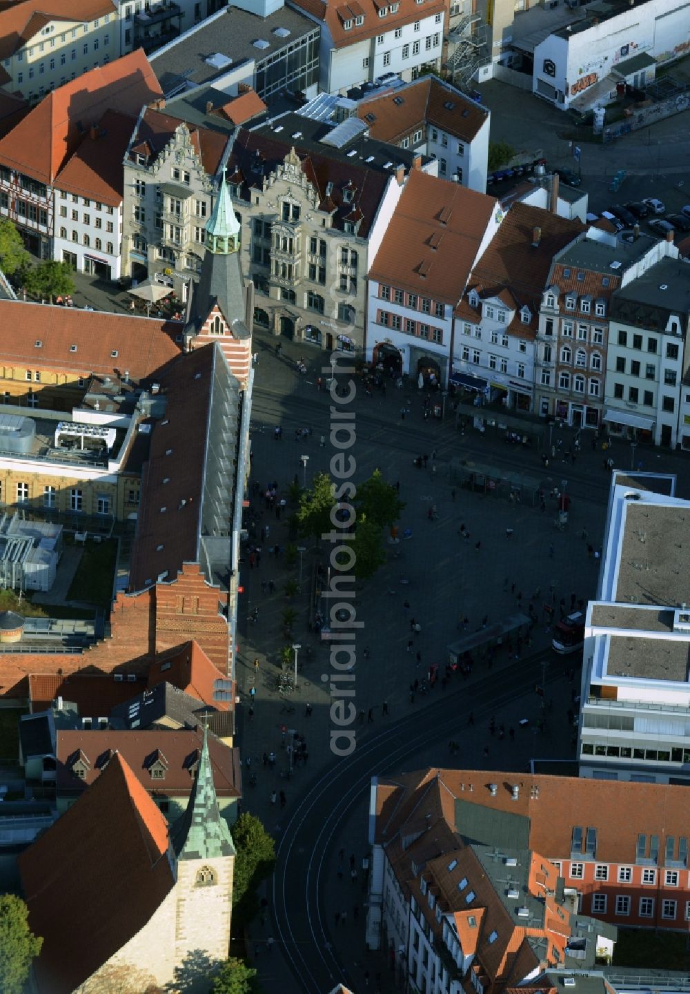 Aerial image Erfurt - Old Town area and city center in Erfurt in the state Thuringia