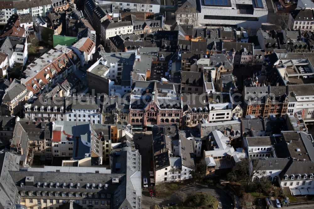 Wiesbaden from the bird's eye view: Old Town area of ??the city on Long Street in the center of Wiesbaden in Hesse