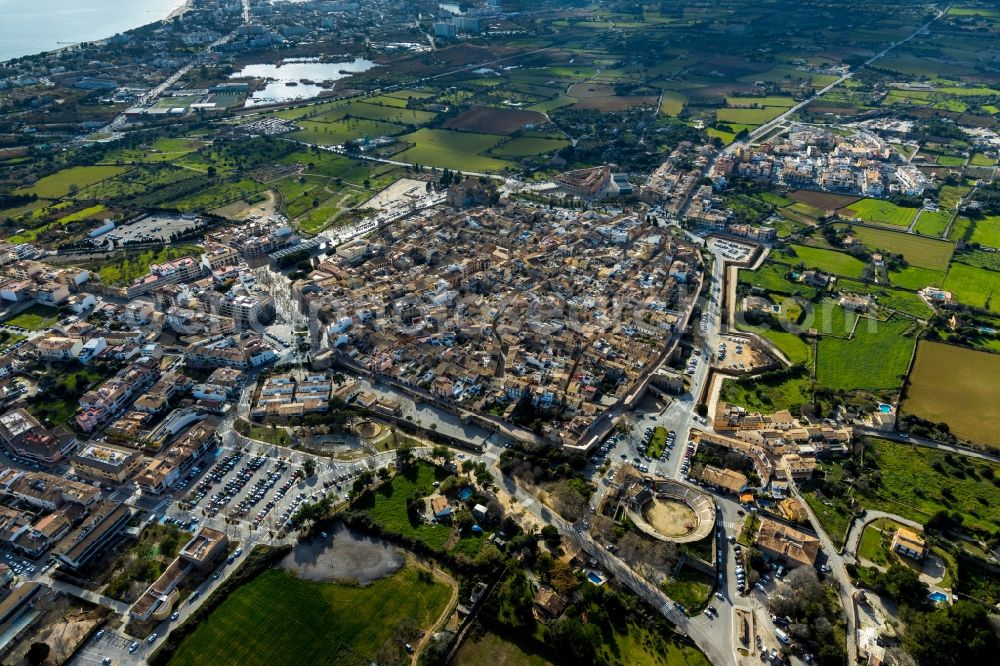 Aerial photograph Alcudia - Old Town area and city center in Alcudia in Balearische Insel Mallorca, Spain