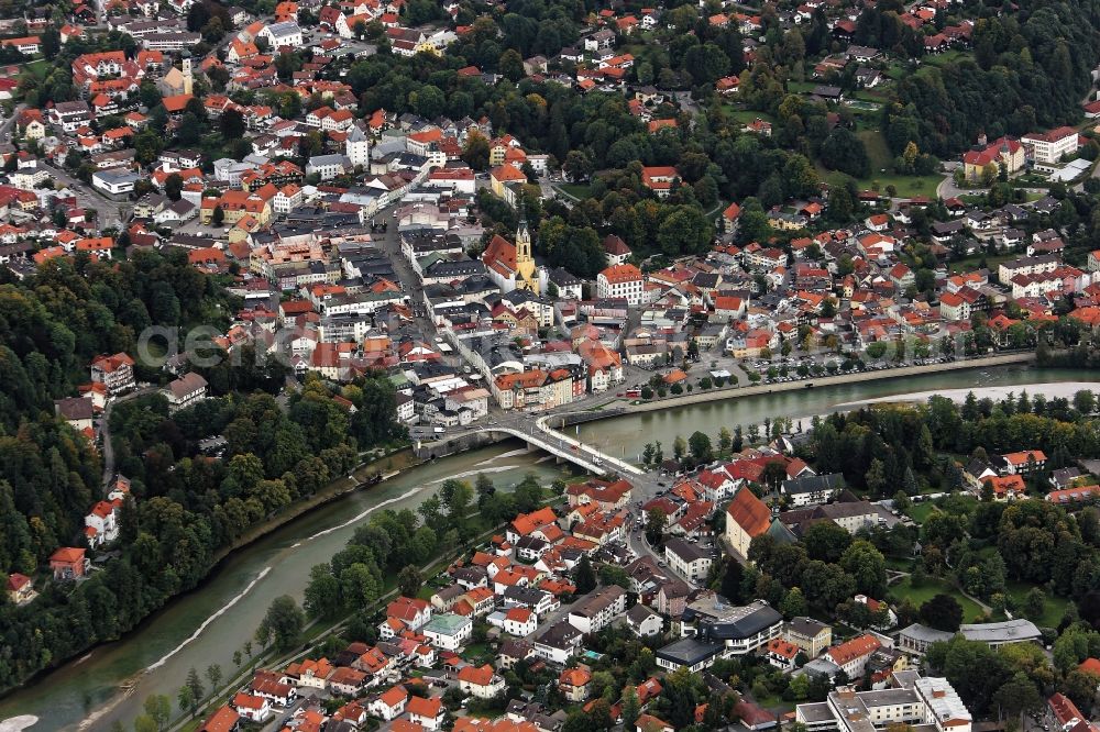 Bad Tölz from the bird's eye view: Bad Toelz an der Isar in Bad Toelz-Wolfratshausen in the state Bavaria. Overlooking the old town with market street, late medieval parish church Mariae Himmelfahrt and Isar Bridge