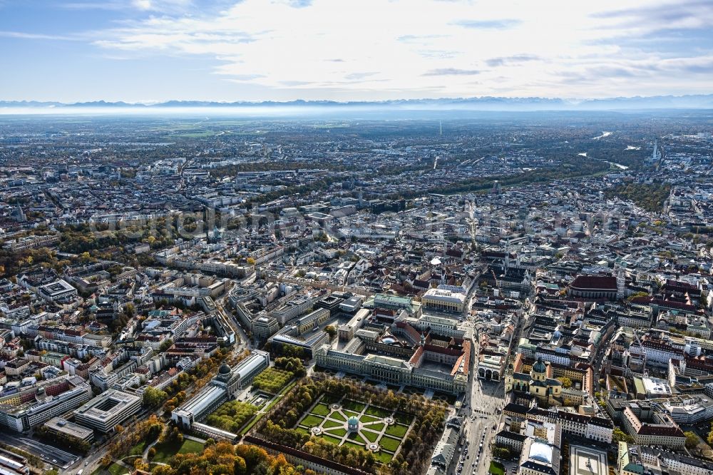 München from the bird's eye view: Old Town area and city center with Bergblick in Munich in the state Bavaria, Germany