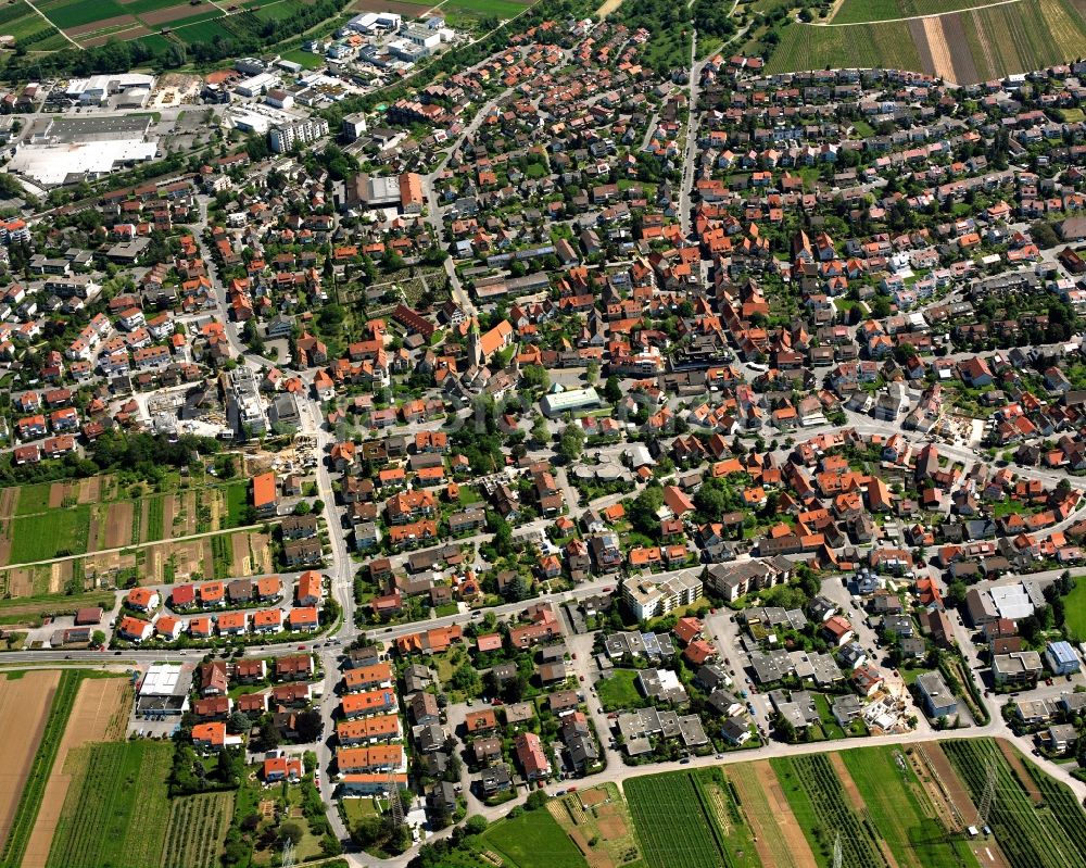 Beutelsbach from the bird's eye view: Old Town area and city center in Beutelsbach in the state Baden-Wuerttemberg, Germany