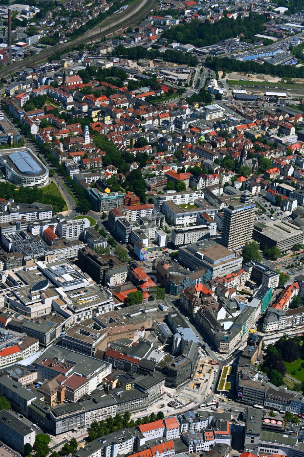 Aerial photograph Bielefeld - Old Town area and city center on street Niederwall in the district Mitte in Bielefeld in the state North Rhine-Westphalia, Germany