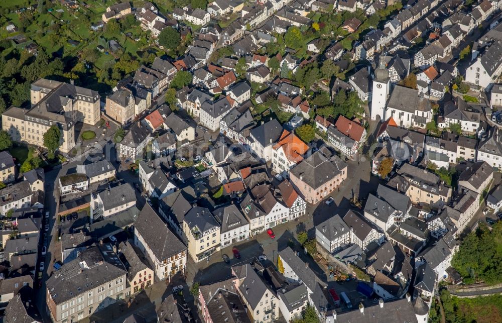 Aerial photograph Arnsberg - Old Town area and city center with Blick auf die Stadtkapelle in Arnsberg in the state North Rhine-Westphalia, Germany